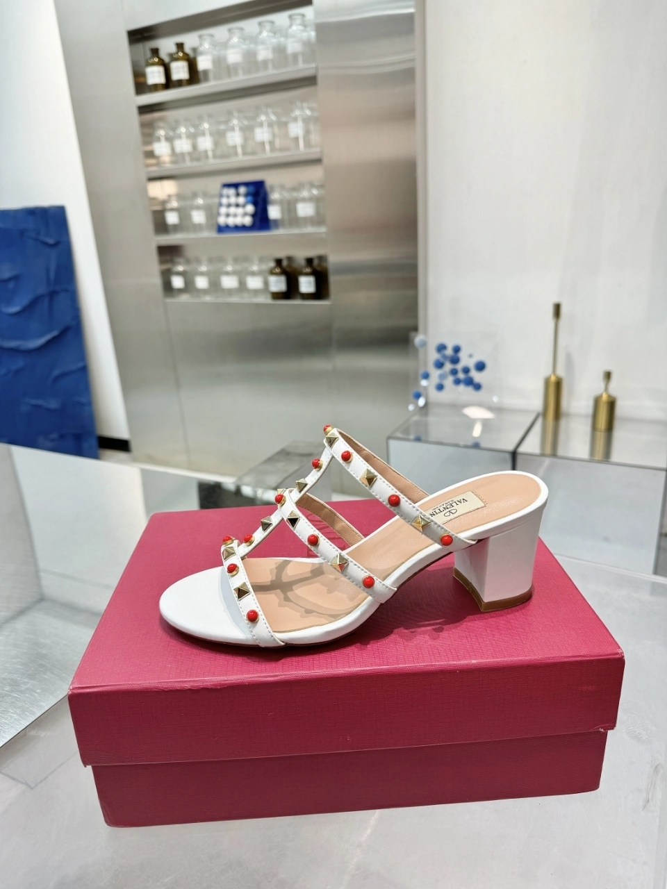 V1859ti9o WS0C47MAXD2K Heel height：6.5CM sheepskin item:ET-X302G1162